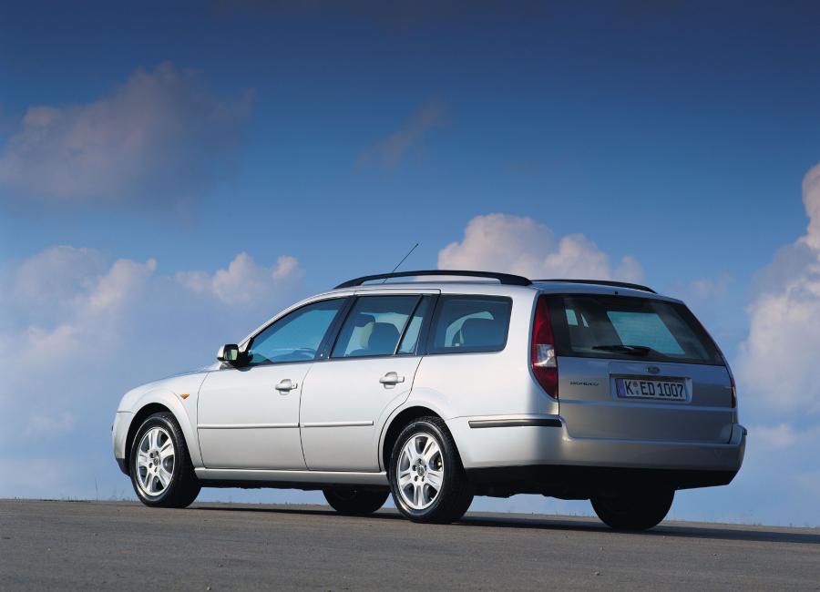  Ford Mondeo Wagon 2000 года  (фото 13 из 18)